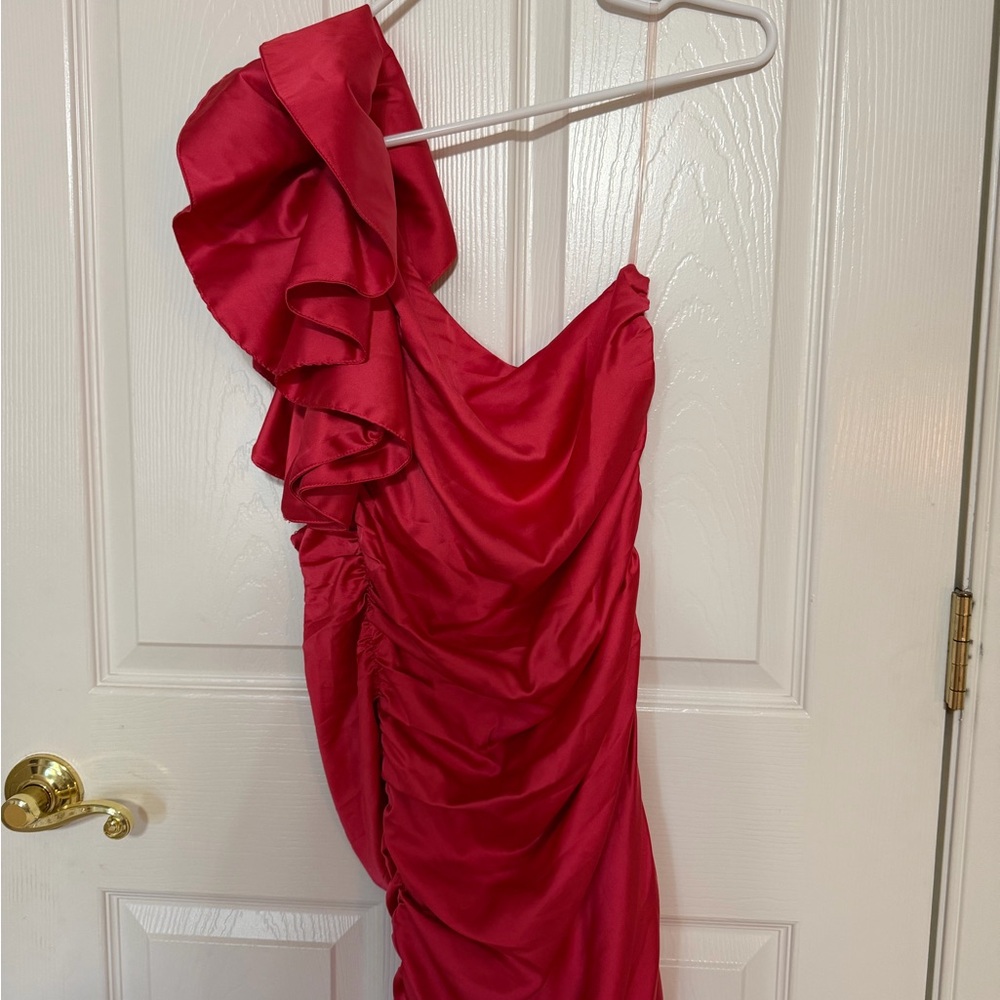 Elegant Red Ruffled One-Shoulder Dress
